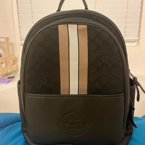 Coach back pack DS condition don’t really use it so I wanna get rid of it - Picture 1 of 5
